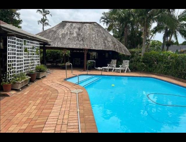 6 BEDROOM HOUSE FOR SALE IN MEER EN SEE